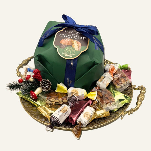Vassoio Regalo con Panettone ai 3 Cioccolati e Dolci Assortiti