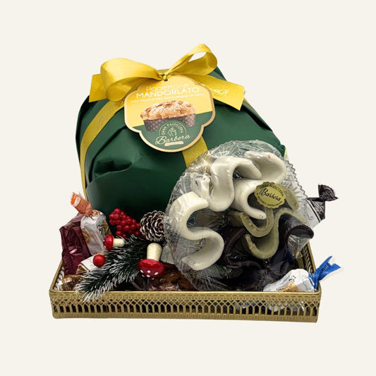 Vassoio Regalo in Ferro con Fondo a Specchio, Panettone Mandorlato e Torroni Artigianali